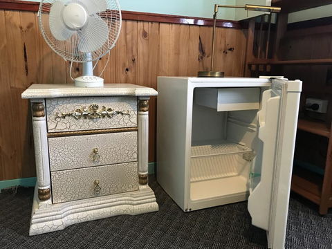 Neat And Nice Room - Holiday Find 3