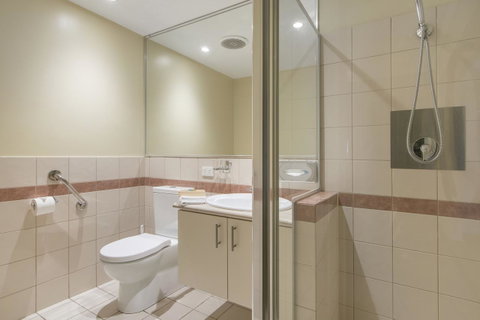 The Peninsula Riverside Serviced Apartments - Holiday Find 33