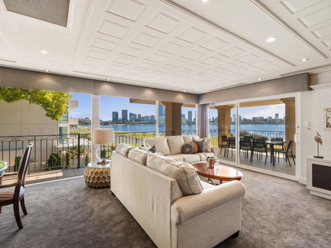 The Peninsula Riverside Serviced Apartments - Holiday Find 6