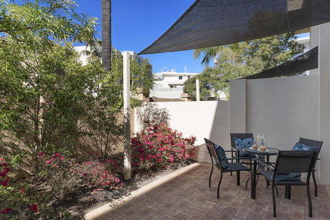 The Peninsula Riverside Serviced Apartments - Holiday Find 18