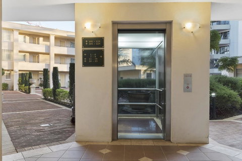 The Peninsula Riverside Serviced Apartments - Holiday Find 38