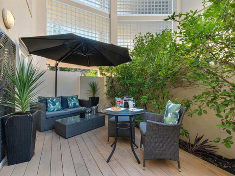 The Peninsula Riverside Serviced Apartments - Holiday Find 12