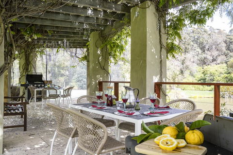 Grand Mercure Basildene Manor - Holiday Find 6