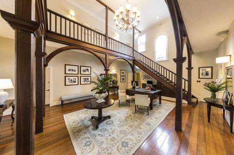 Grand Mercure Basildene Manor - Holiday Find 2