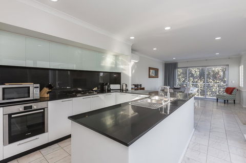 Cottesloe Beach House II - Holiday Find 2