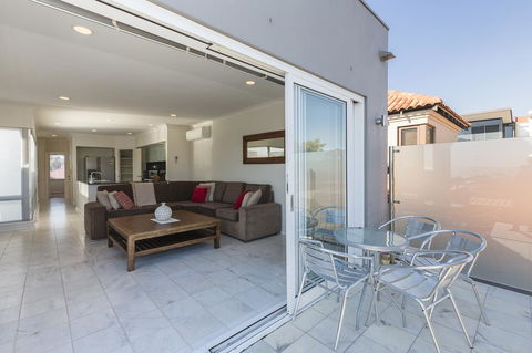 Cottesloe Beach House II - Holiday Find 12