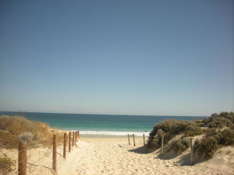 Dunes Scarborough Beach - Holiday Find 16