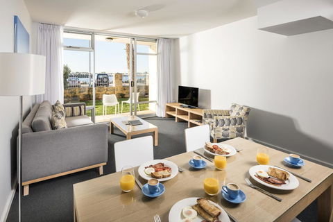 Be. Fremantle - Holiday Find 6