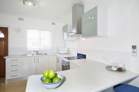 Summer Breeze - Holiday Or Business Apartment - Holiday Find 4