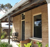 Hotham Ridge Winery and Cottages - Holiday Find