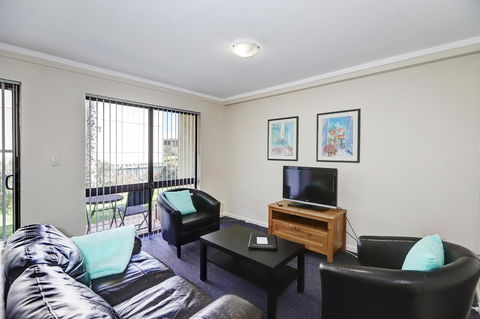 West Beach Lagoon 202 - Quiet & Ground Floor! - Holiday Find 12