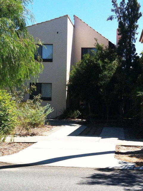 Kenata-Fairway Apartment Hotel - Holiday Find 15