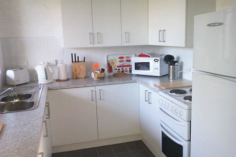 Kenata-Fairway Apartment Hotel - Holiday Find 24