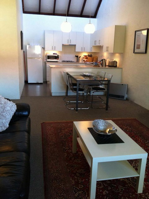 Kenata-Fairway Apartment Hotel - Holiday Find 28