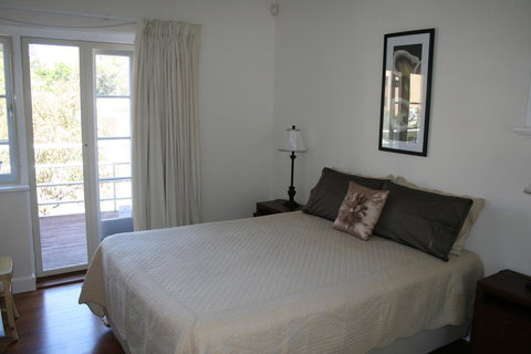 Kenata-Fairway Apartment Hotel - Holiday Find 7