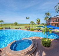 Moonlight Bay Suites - Holiday Find
