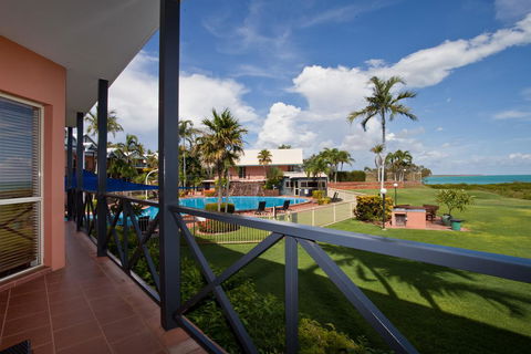 Moonlight Bay Suites - Holiday Find 10