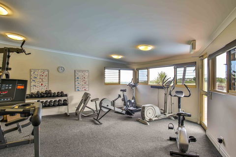 Moonlight Bay Suites - Holiday Find 16