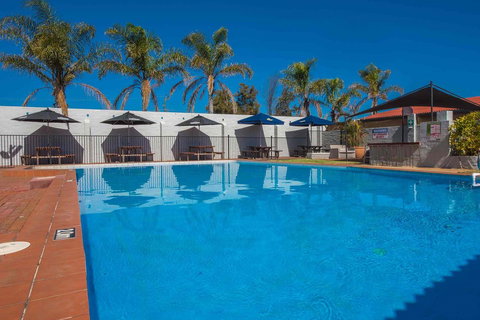 Nightcap At Wintersun Hotel - Holiday Find 8