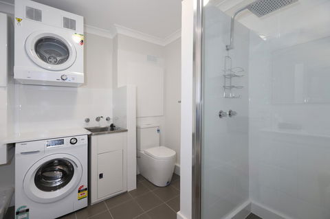 West Beach Lagoon 218 - Outstanding Value! - Holiday Find 10