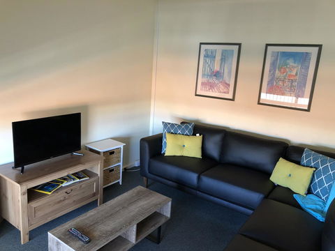 West Beach Lagoon 114 â€“ Ocean Views - Holiday Find 3