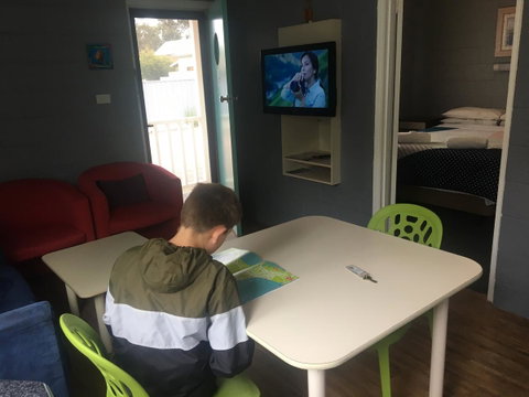 Esperance Central Accommodation - Holiday Find 7