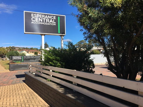 Esperance Central Accommodation - Holiday Find 29