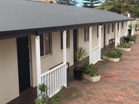 Esperance Central Accommodation - Holiday Find 16