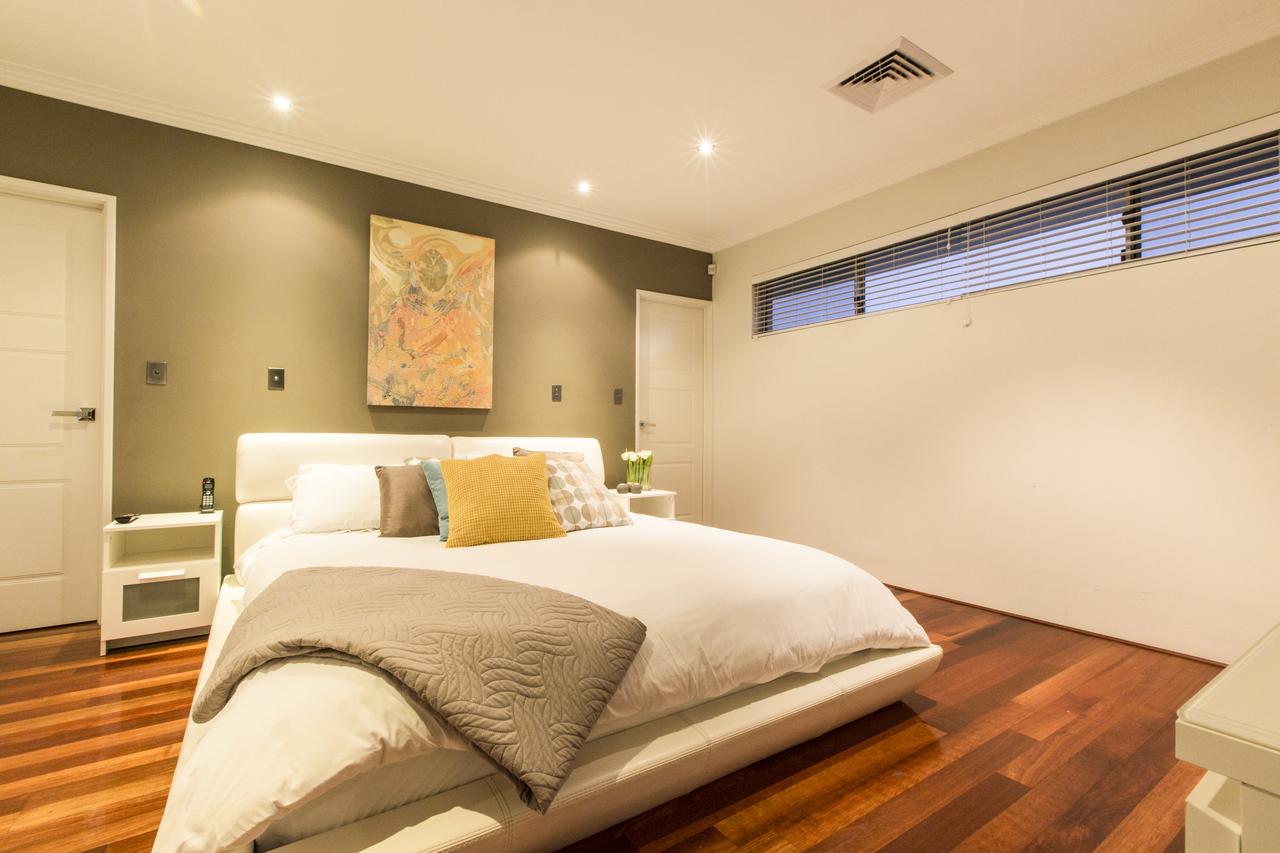 Ardross WA Holiday Find
