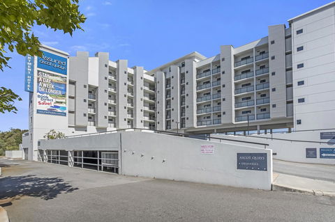 508 Stupendous Sunsets & Views Pool Gym Parking - Holiday Find 36