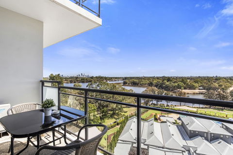508 Stupendous Sunsets & Views Pool Gym Parking - Holiday Find 25