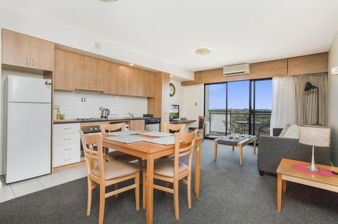 508 Stupendous Sunsets & Views Pool Gym Parking - Holiday Find 11
