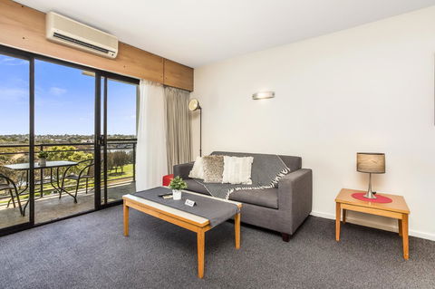 508 Stupendous Sunsets & Views Pool Gym Parking - Holiday Find 2