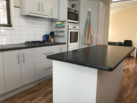 Sabai Accommodation - Holiday Find 23