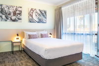 Book Wanneroo Accommodation Vacations Holiday Find Holiday Find