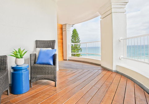 Cottesloe Beach Hotel - Holiday Find 28