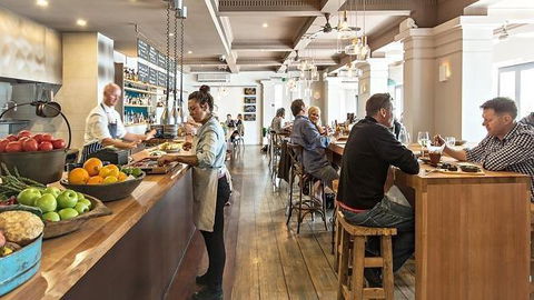 Cottesloe Beach Hotel - Holiday Find 3