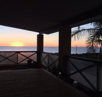 Surf views - Holiday Find