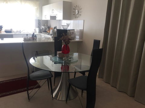 Bright & Beautiful Home On The Hills! - Holiday Find 10