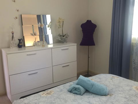 Bright & Beautiful Home On The Hills! - Holiday Find 21