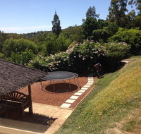 Bright  Beautiful Home On The Hills - Holiday Find