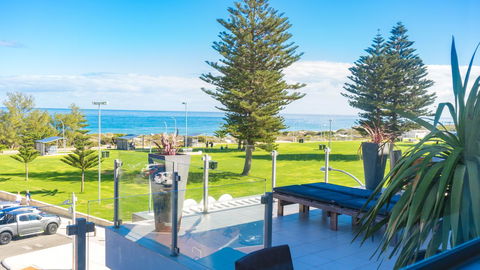 Mullaloo Beach Hotels & Apartments - Holiday Find 6