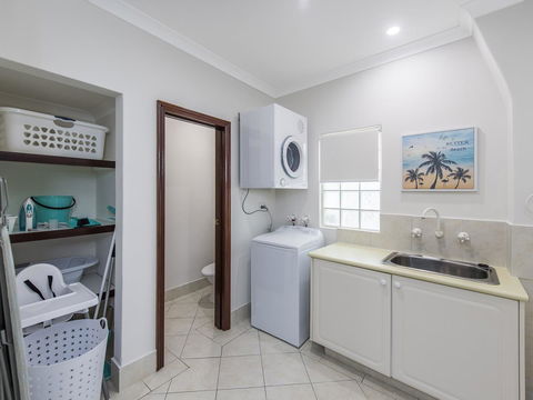 Luxury Federation Style Home - Sleeps 10 - Holiday Find 16