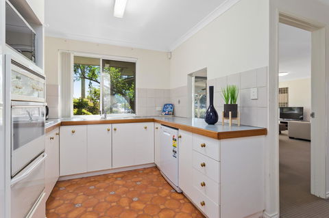 Como South Perth Villa - Holiday Find 3