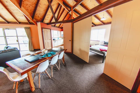 Esperance Foreshore Apartments - Holiday Find 24