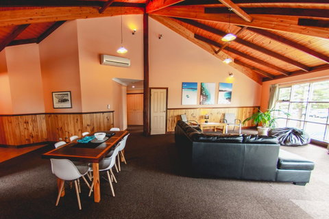 Esperance Foreshore Apartments - Holiday Find 1