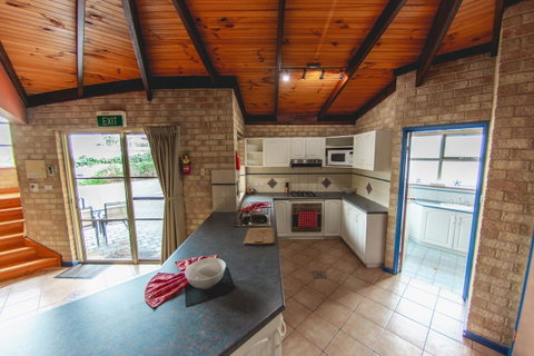 Esperance Foreshore Apartments - Holiday Find 43