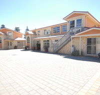 Yot Spot Apartments - Holiday Find