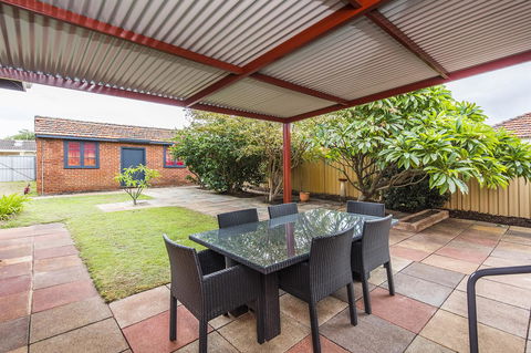 Big House Heated Pool 11 Beds Como / South Perth / Applecross - Holiday Find 26