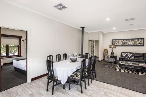 Big House Heated Pool 11 Beds Como / South Perth / Applecross - Holiday Find 13